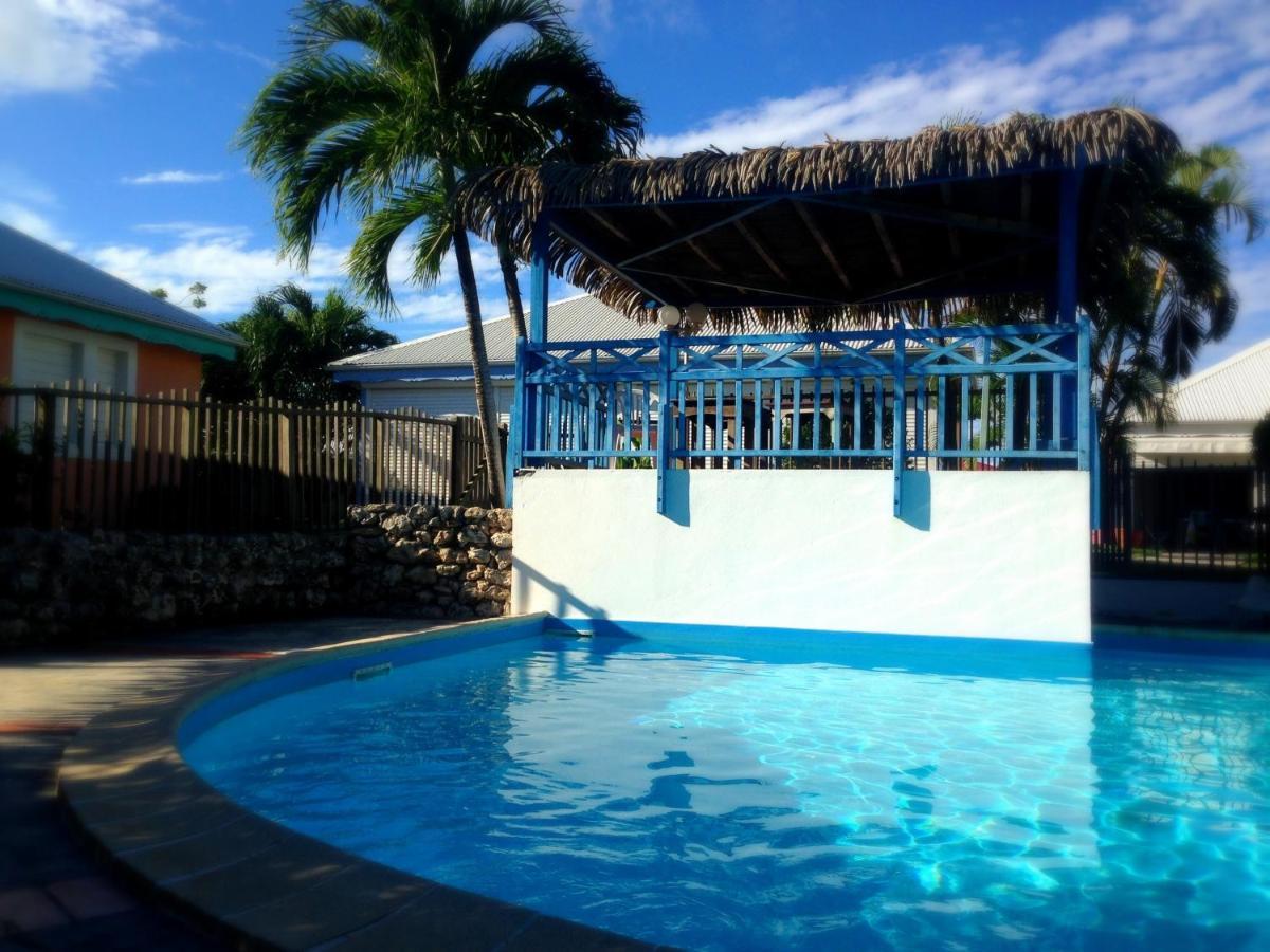 Bungalow La Papaye Bleue Residence Acces Piscine & Plage Сен-Франсуа Экстерьер фото
